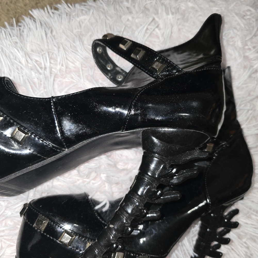 Black Leather Show Story Stelettiots Chic Black Heels with Stud Accents - Picture 8 of 11